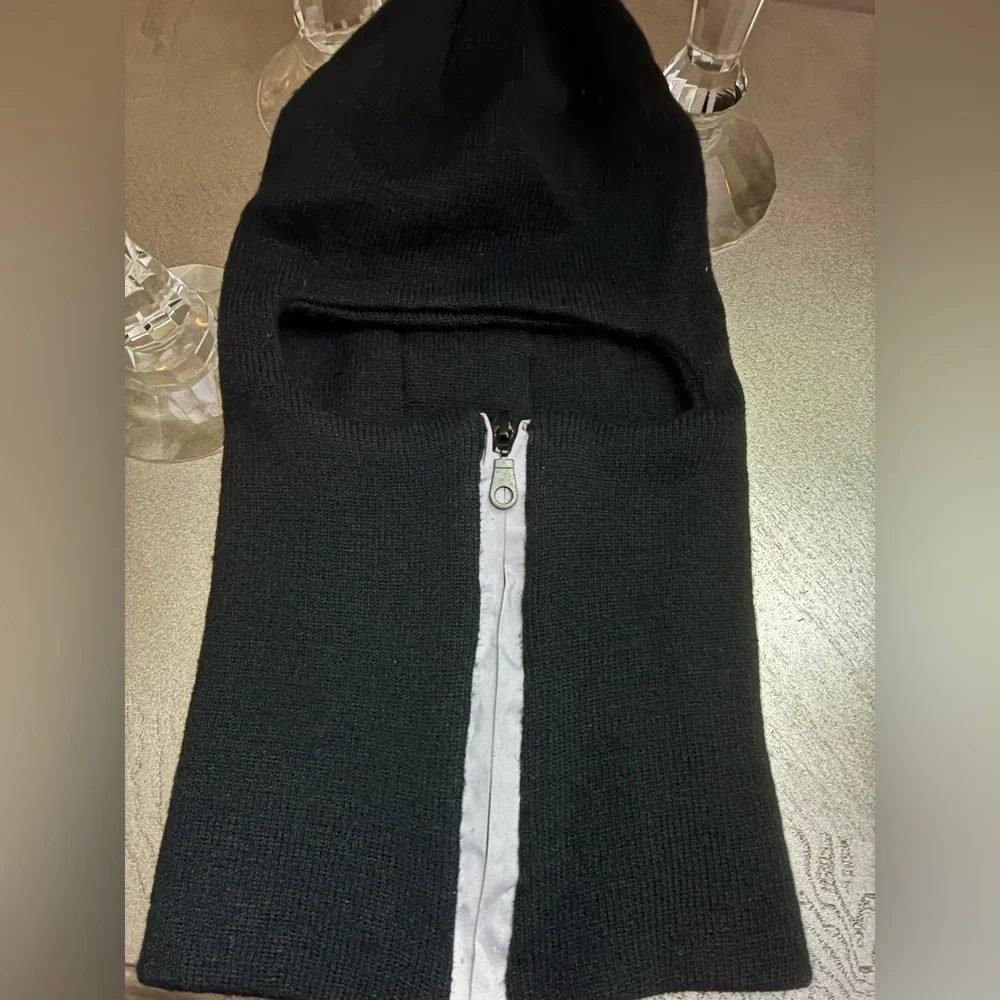 🖤Black Knit zip up Balaclava with reflective accents🥶⛷️